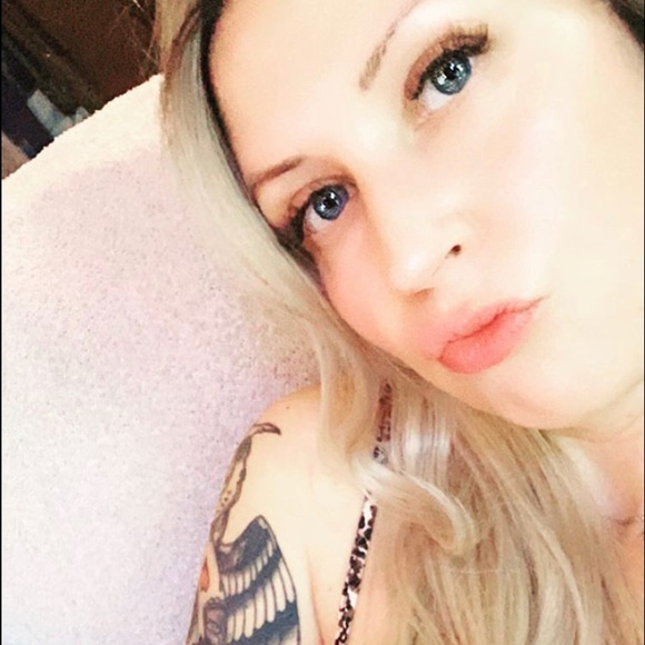 Meet your Posher, J - Picture 1 of 1